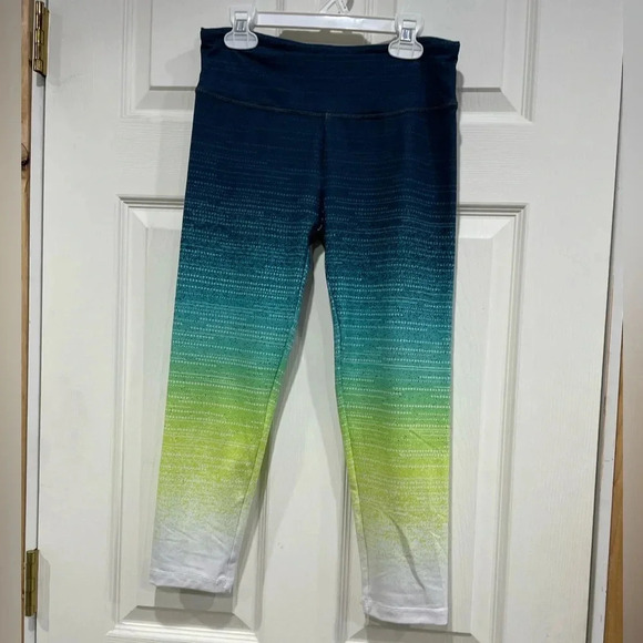SO Perfectly Soft Yoga Capri White Yellow Blue Ombré Size Small - Picture 1 of 6